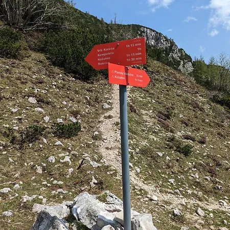 M & M Krvavec דירה